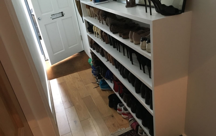 Hallway shoe rack